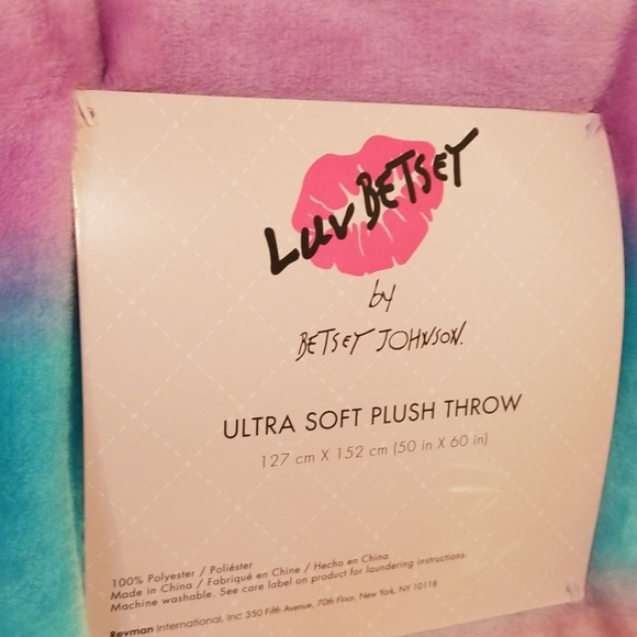 🌈*Rainbow* throw by Betsey - Picture 3 of 3